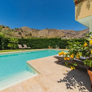 Villa Almond, Taormina